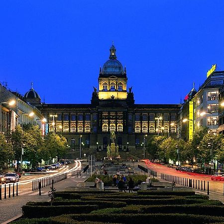 Helen Homestay Vaclavske Namesti 프라하 외부 사진